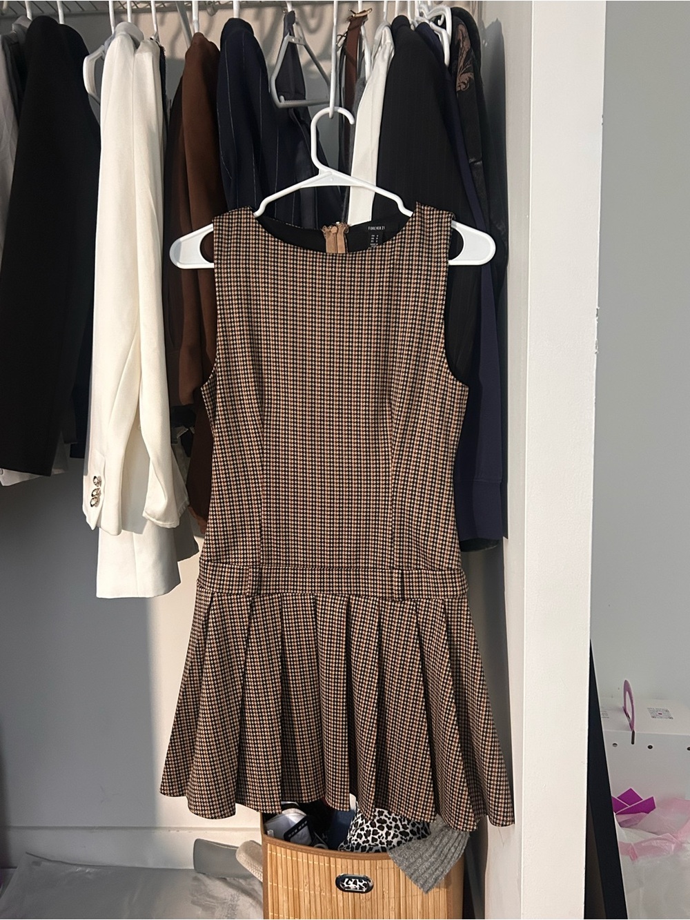Forever 21 Girls Brown Houndstooth Sleeveless Pleated Dress